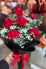 Ramalhete Quero Você Premium – Rosas Importadas Mosquitinho