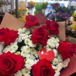 Buquê de Rosas Importadas e Pinóquio no Kraft - Sonho Meu