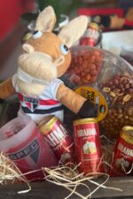 Cesta do São Paulo com Cavalinho Personalizado, Caneca e Brahma